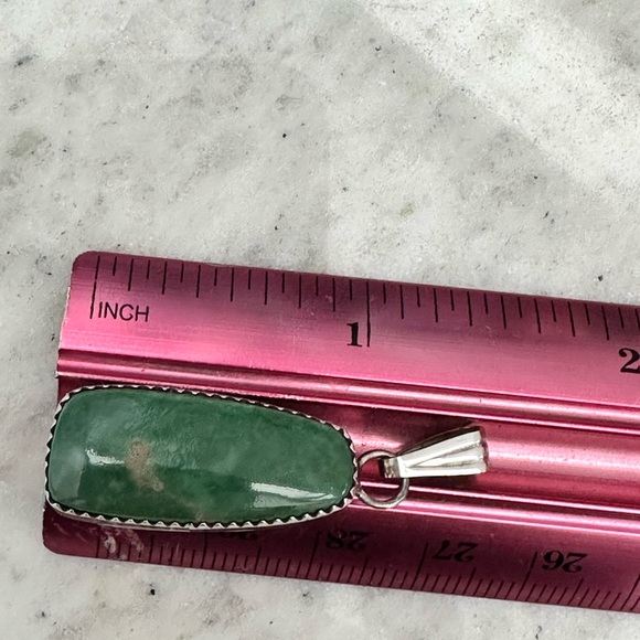 STERLING SILVER 925 Green turquoise Pendant. (Free necklace included) - Picture 4 of 5